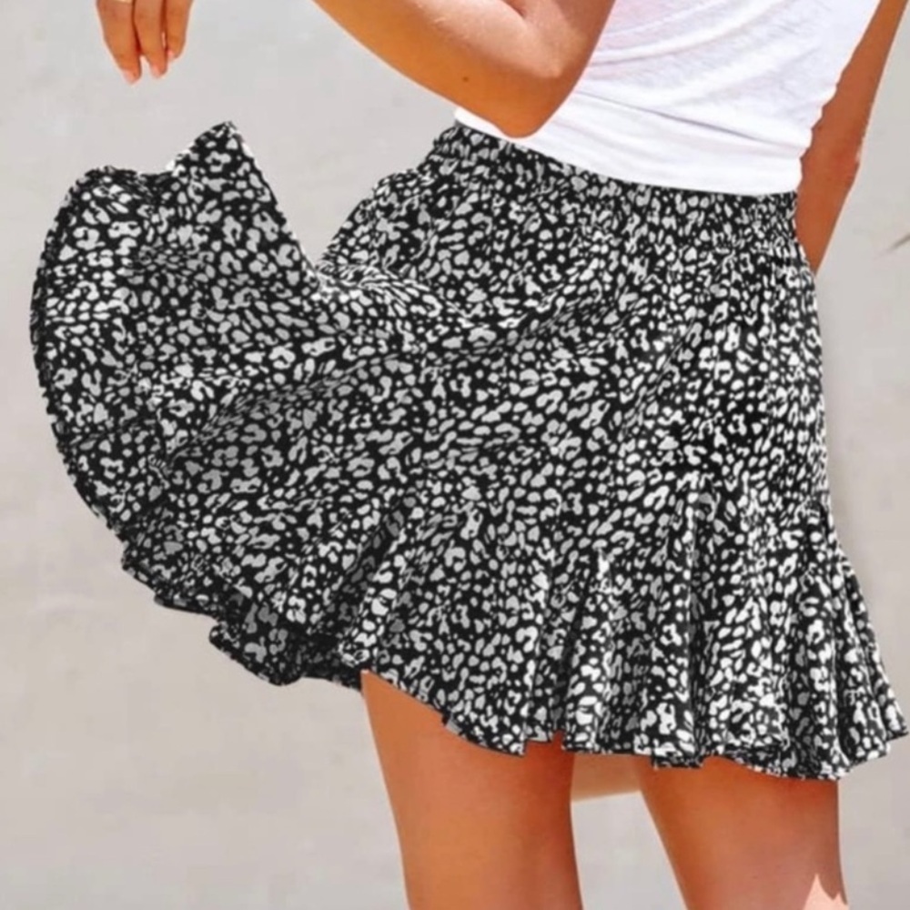 Floral Black and White Women's Skirt